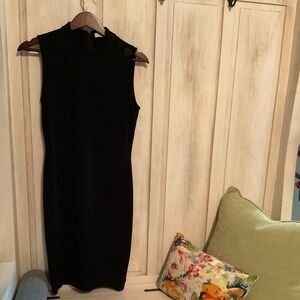 🖤 Calvin Klein Sheath Dress – Size 4 – Sleek & Sophisticated $65